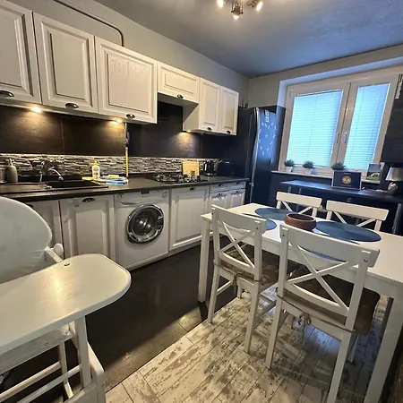 Apartment Ustron アパート *